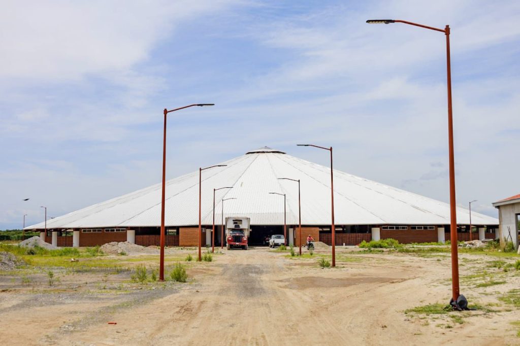 1000967415-1024x682 GOBIERNO JUCHITECO ANUNCIA ETAPA FINAL DE LA VELARÍA, OBRA QUE DEJA ATRÁS AÑOS DE ABANDONO PARA CONVERTIRSE EN UN FORO REGIONAL