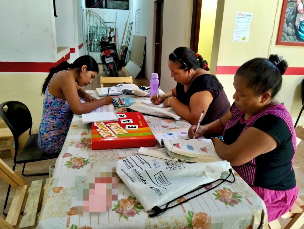 IMG-20250910-WA0148-1024x772 GOBIERNO JUCHITECO ABRE CONVOCATORIA PARA INTEGRAR UN NUEVO CICLO DEL PROGRAMA MUNICIPAL DE ALFABETIZACIÓN