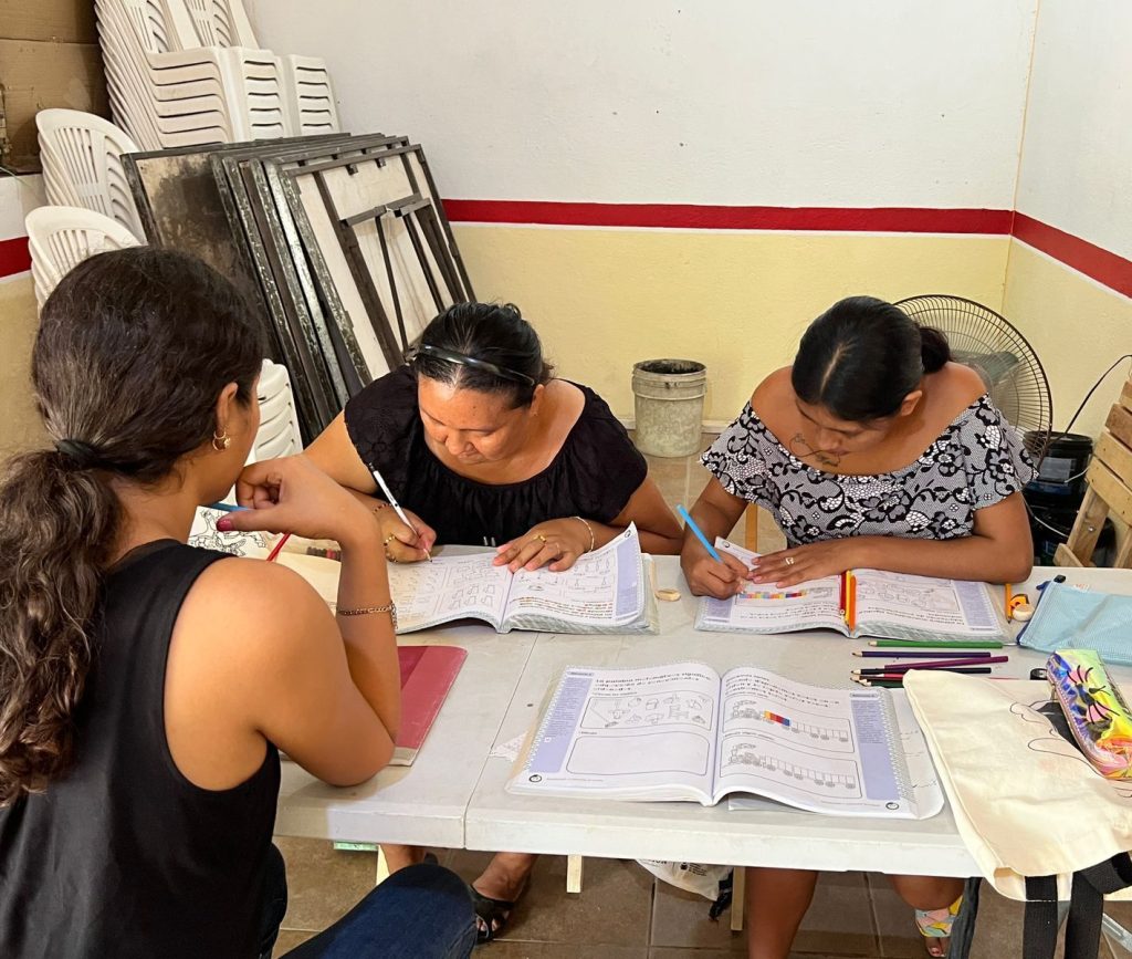 IMG-20250910-WA0149-1024x867 GOBIERNO JUCHITECO ABRE CONVOCATORIA PARA INTEGRAR UN NUEVO CICLO DEL PROGRAMA MUNICIPAL DE ALFABETIZACIÓN